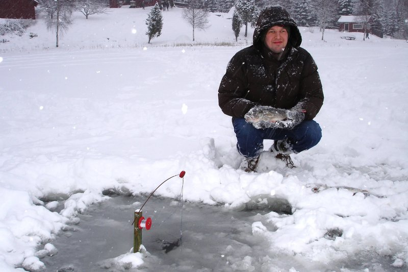 Learn about ice fishing game demo